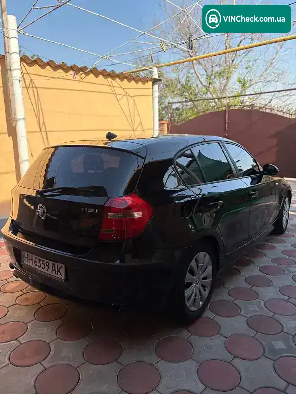 BMW 1 Series 2007, фото з оголошення 2 з 21, VIN WBAUE31000E075073