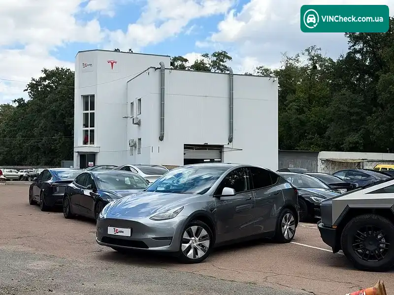 Tesla Model Y 2024, фото з оголошення 1 з 20, VIN 7SAYGDEE3RA284782