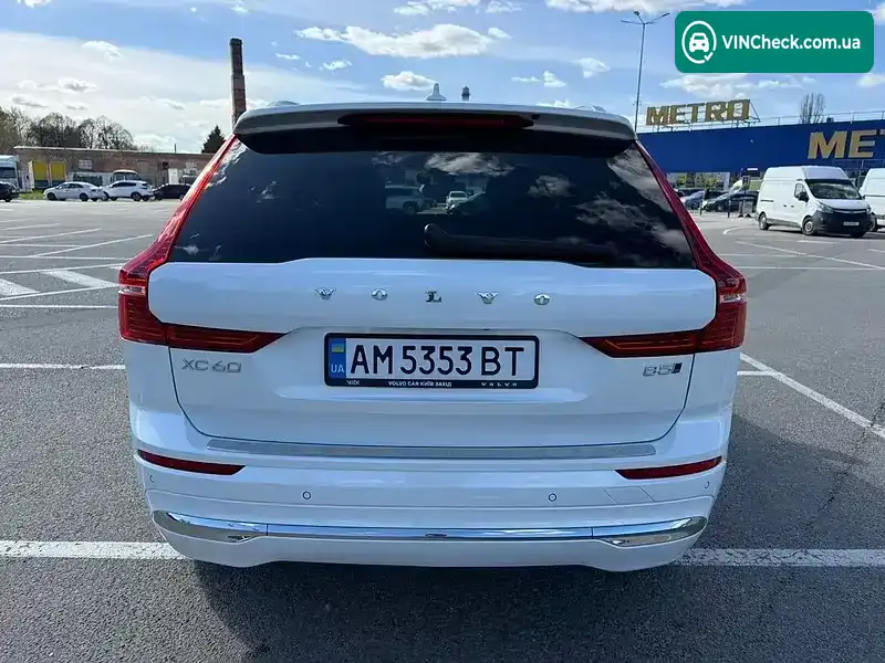 Volvo XC60 2022, фото з оголошення 2 з 21, VIN YV4L12RN7P1288900