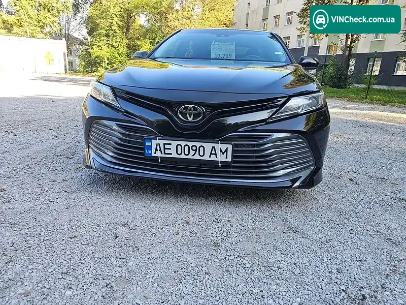 Toyota Camry 2017, фото з оголошення 2 з 18, VIN 4T1B11HK7JU501524