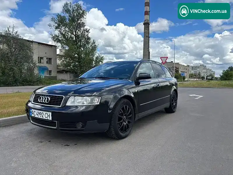 Audi A4 2001, фото з оголошення 1 з 17, VIN WAUZZZ8E62A137861