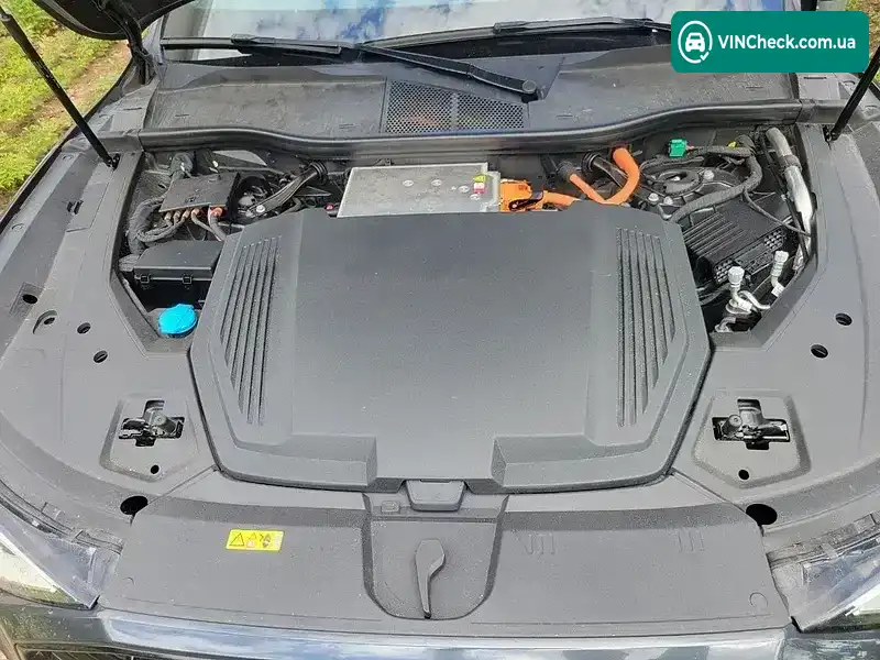 Audi e-tron 2021, фото з оголошення 2 з 10, VIN WA1AAAGE8MB037214