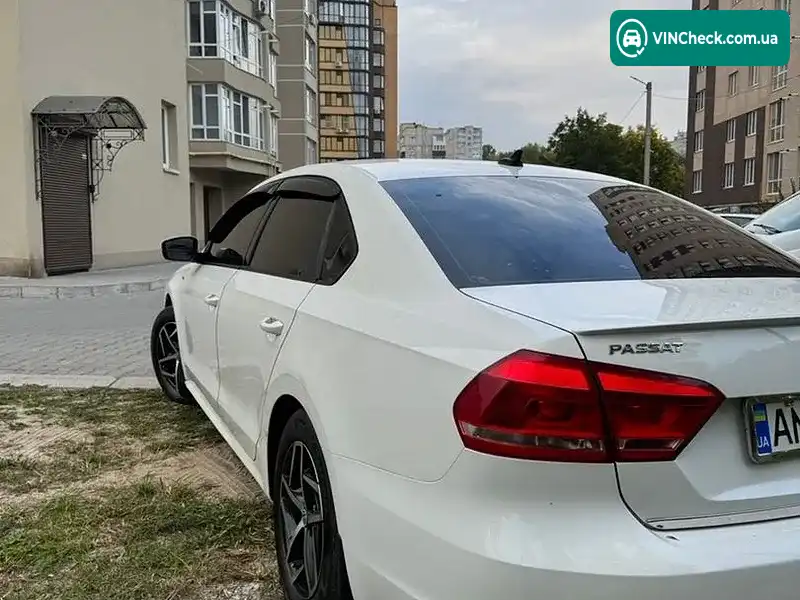 Volkswagen Passat 2014, фото з оголошення 1 з 11, VIN 1VWAS7A32FC015474