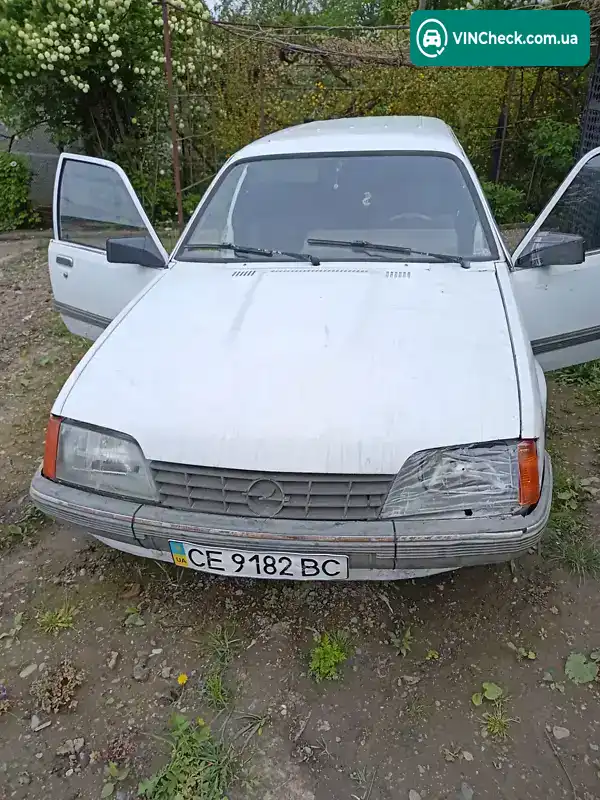 Opel Rekord 1986, фото з оголошення 1 з 13, VIN W0L000066G1059681