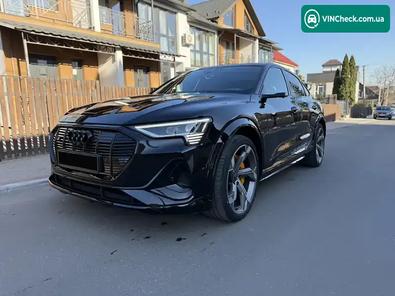 Audi e-tron 2022, фото з оголошення 1 з 20, VIN WAUZZZGE9NB040282