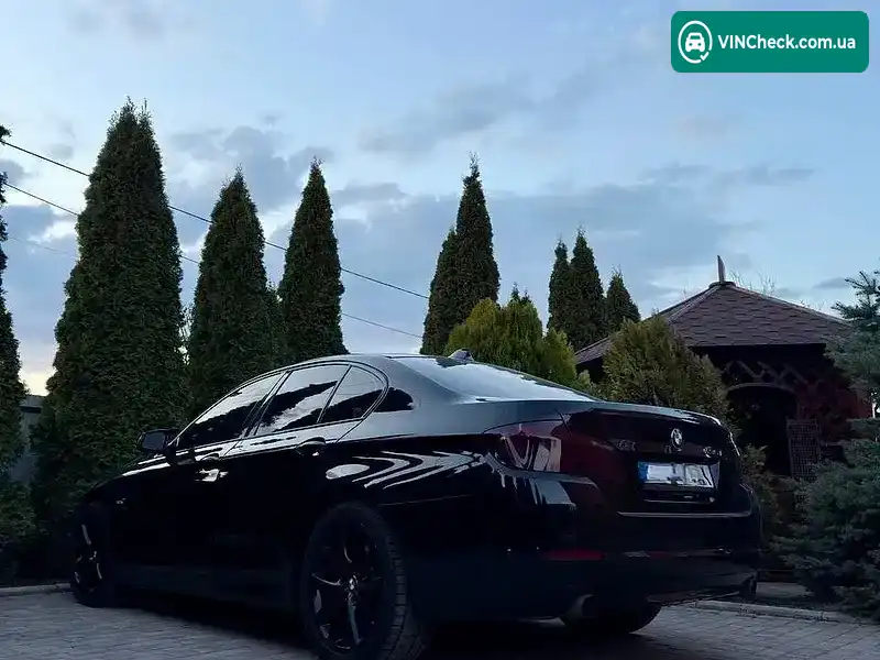 BMW 5 Series 2012, фото з оголошення 1 з 7, VIN WBAFU7C59CDU64946