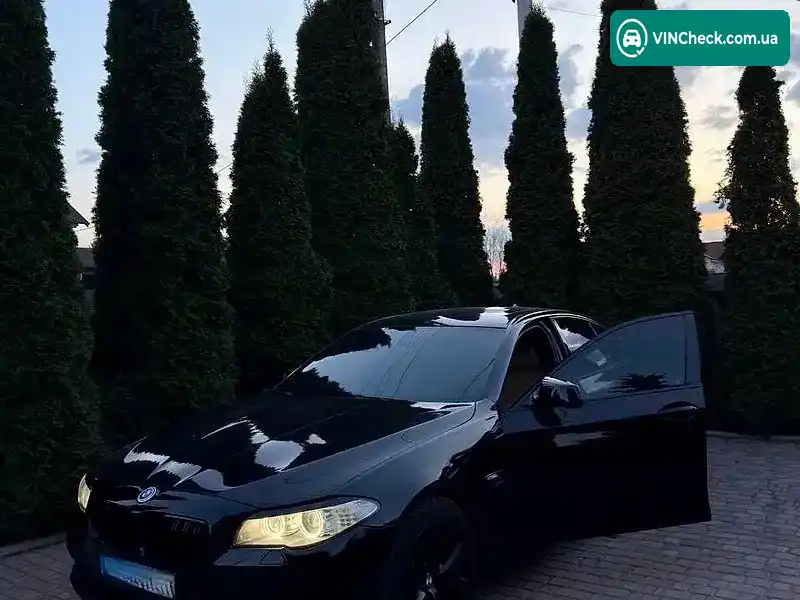BMW 5 Series 2012, фото з оголошення 2 з 7, VIN WBAFU7C59CDU64946