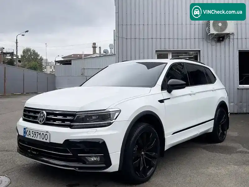 Volkswagen Tiguan 2021, фото з оголошення 1 з 20, VIN 3VV2B7AX0MM119565