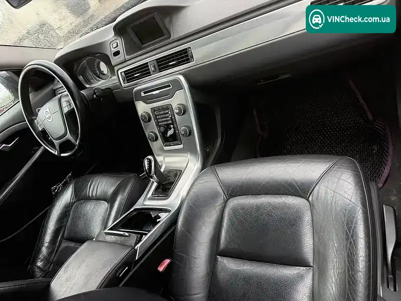 Volvo V70 2013, фото з оголошення 2 з 17, VIN YV147HBW0E1290684