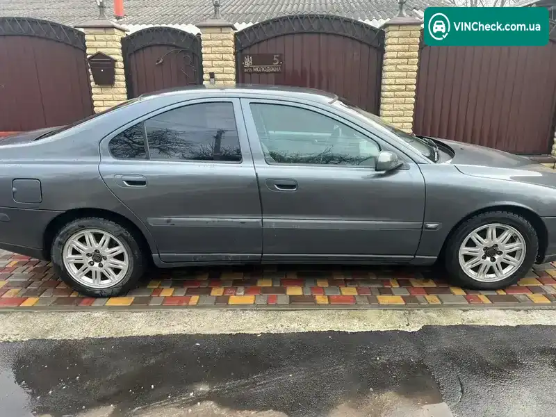 Volvo S60 2003, фото з оголошення 2 з 14, VIN YV1RS749242343722