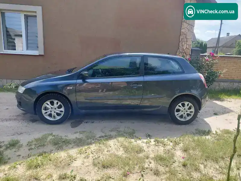 Fiat Stilo 2004, фото з оголошення 2 з 18, VIN ZFA19200000468430