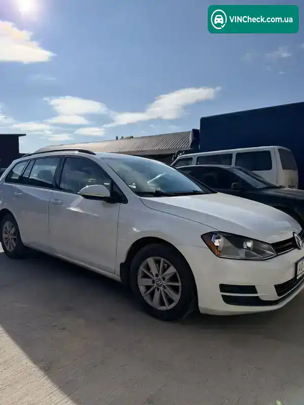 Volkswagen Golf 2017, фото з оголошення 2 з 13, VIN 3VWC17AU1HM529211