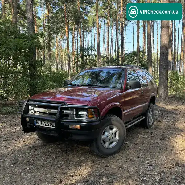 Chevrolet Blazer 1996, фото з оголошення 1 з 20, VIN 1GNCT18W5TK138104
