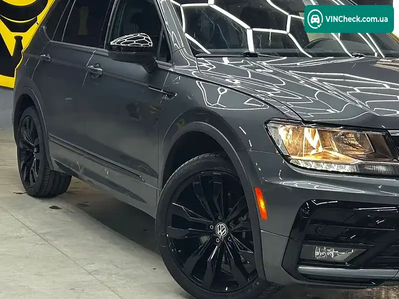 Volkswagen Tiguan 2021, фото з оголошення 2 з 20, VIN 3VV2B7AX0MM048576