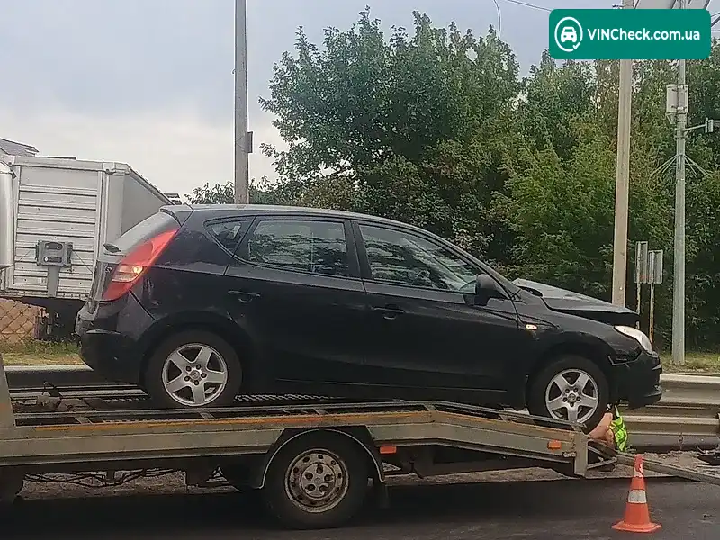 Hyundai i30 2009, фото з оголошення 1 з 9, VIN KMHDB51CP9U139338