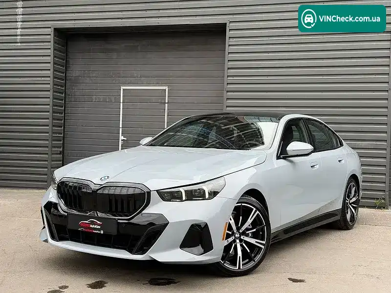 BMW 5 Series 2025, фото з оголошення 1 з 20, VIN WBA43FJ01TCU95769