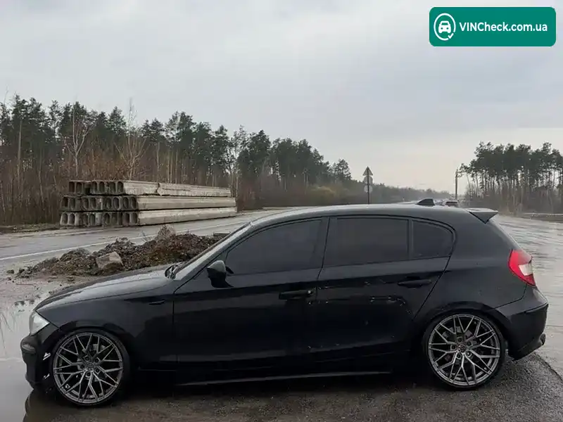 BMW 1 Series 2005, фото з оголошення 1 з 14, VIN WBAUG31080PU45331