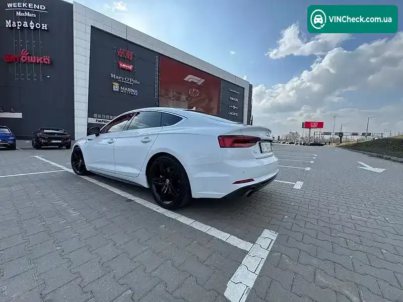 Audi A5 2019, фото з оголошення 2 з 14, VIN WAUENCF54KA079243