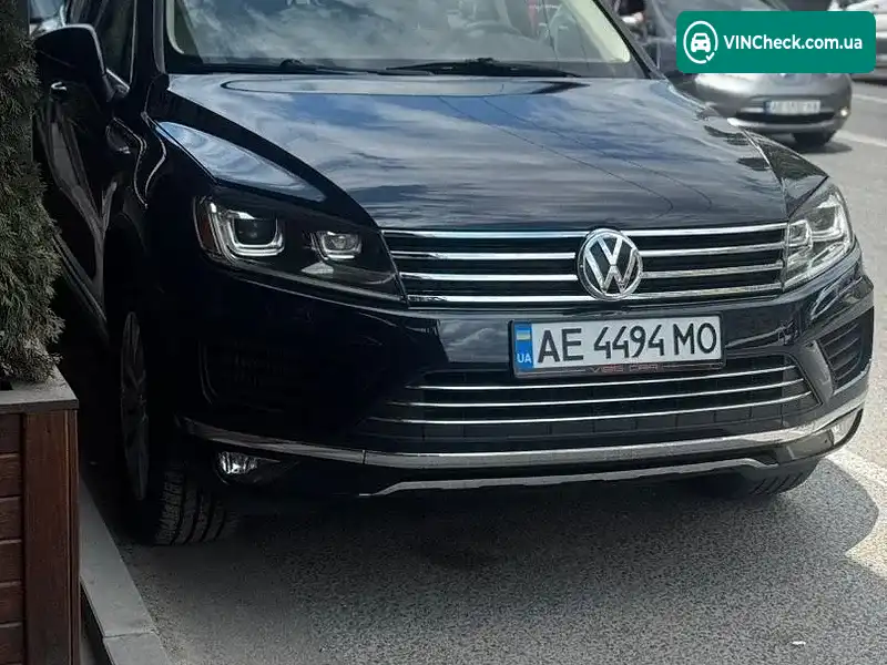 Volkswagen Touareg 2016, фото з оголошення, VIN WVGEP9BP1GD004315