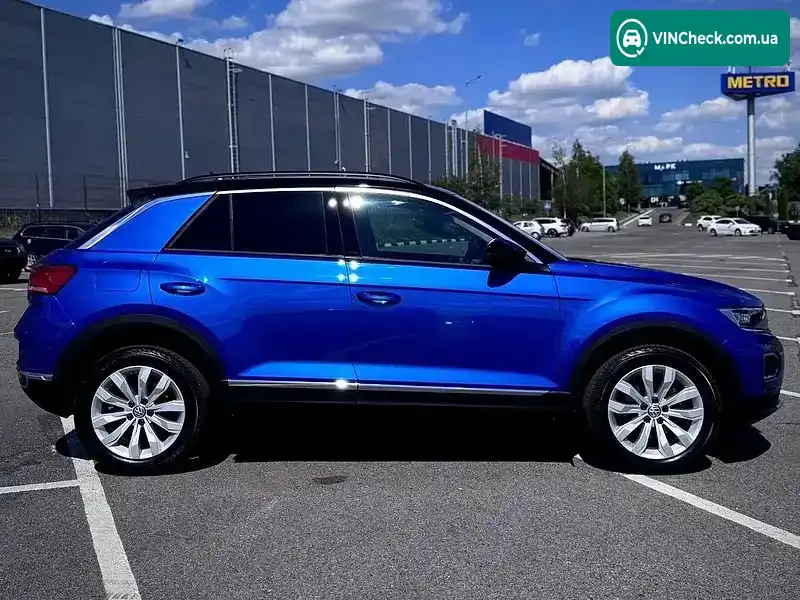 Volkswagen T-Roc 2021, фото з оголошення 2 з 20, VIN WVGZZZA1ZNV071543