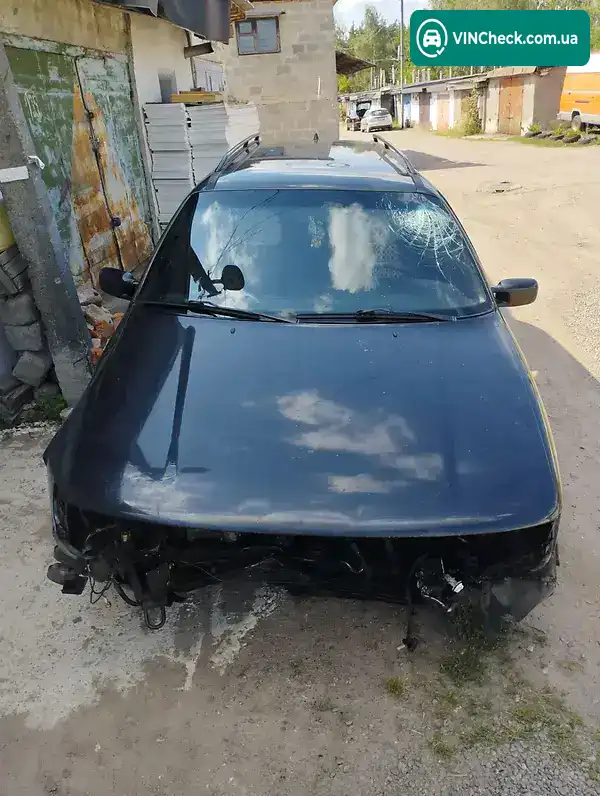 Volkswagen Passat 1994, фото з оголошення 1 з 9, VIN WVWZZZ3AZRE136571