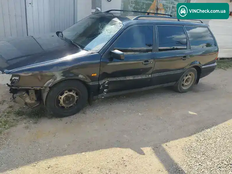 Volkswagen Passat 1994, фото з оголошення 2 з 9, VIN WVWZZZ3AZRE136571