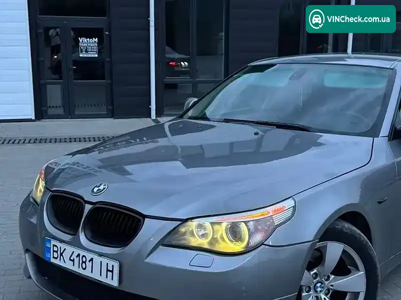 BMW 5 Series 2005, фото з оголошення 2 з 15, VIN WBANC31080CP51209