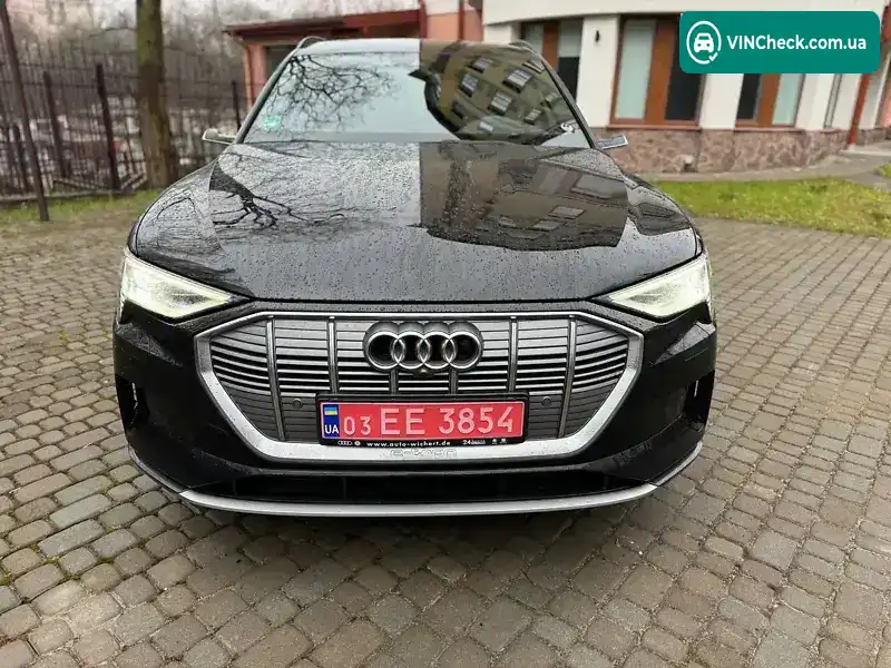 Audi e-tron 2019, фото з оголошення 2 з 21, VIN WAUZZZGE4LB009504