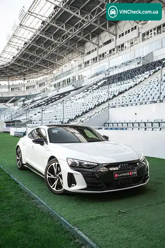 Audi e-tron GT 2021, фото з оголошення 2 з 21, VIN WAUCJBFW9N7005274