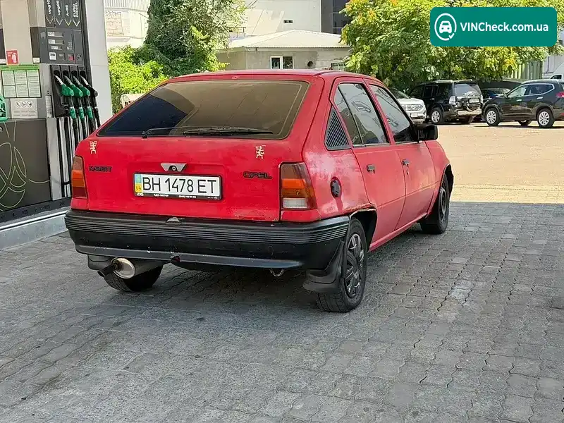 Opel Kadett 1985, фото з оголошення 1 з 10, VIN W0L000034F5107146