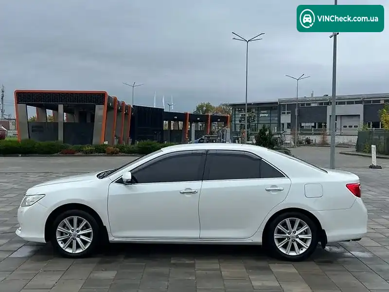 Toyota Camry 2011, фото з оголошення 2 з 18, VIN JTNBKYFK403001088