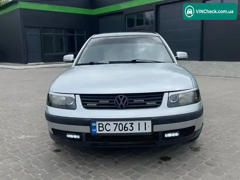 Volkswagen Passat 1998, фото з оголошення 2 з 13, VIN WVWZZZ31ZKE127069