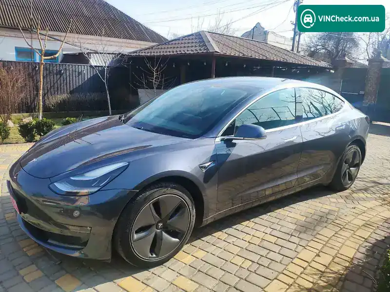 Tesla Model 3 2020, фото з оголошення 1 з 11, VIN 5YJ3E7EB5LF592616