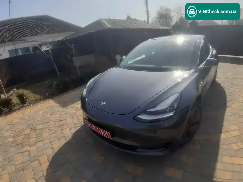 Tesla Model 3 2020, фото з оголошення 2 з 11, VIN 5YJ3E7EB5LF592616