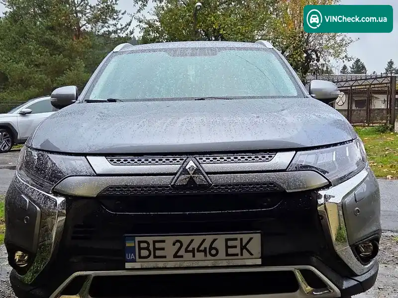 Mitsubishi Outlander 2020, фото з оголошення 2 з 20, VIN JMBXTGF3WLZ000592