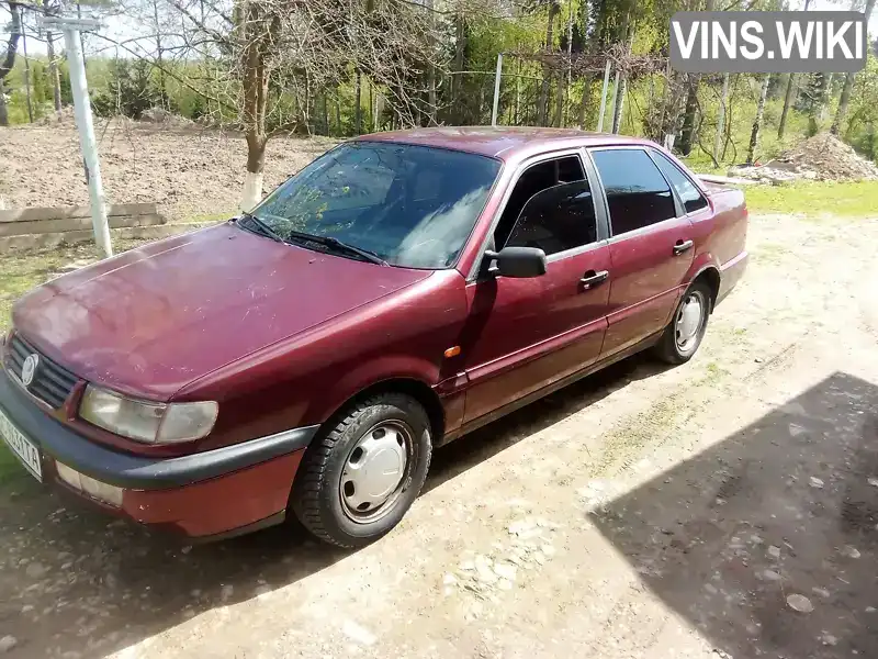 Volkswagen Passat 1994, фото з оголошення 1 з 8, VIN WVWZZZ3AZRB102437