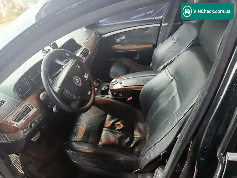 BMW 7 Series 2004, фото з оголошення 1 з 12, VIN WBAGL21010DS21032