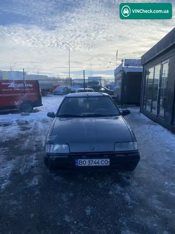Renault 19 1990, фото з оголошення 2 з 8, VIN VF1L5320503049576
