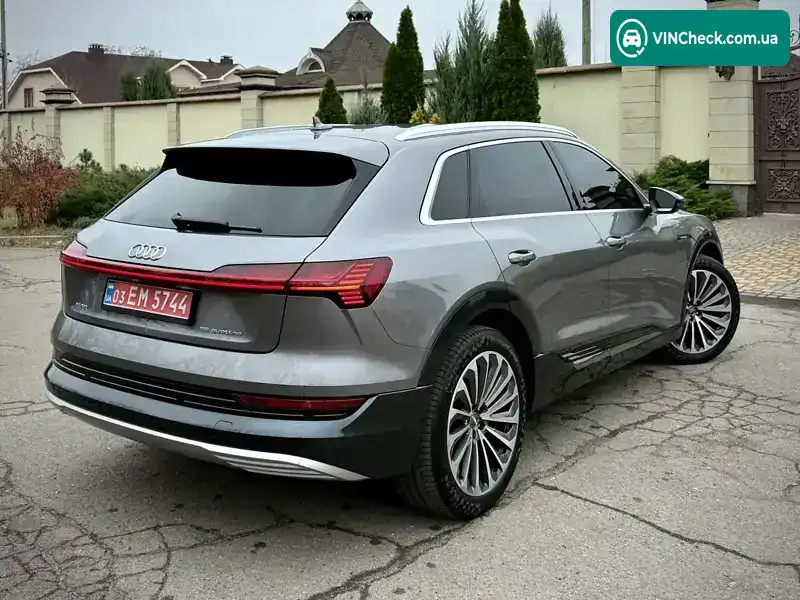 Audi e-tron 2020, фото з оголошення 2 з 20, VIN WAUZZZGE0KB015380
