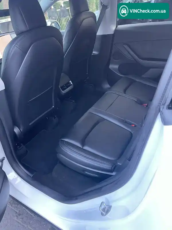 Tesla Model Y 2021, фото з оголошення 1 з 14, VIN 5YJYGAEE9MF295275