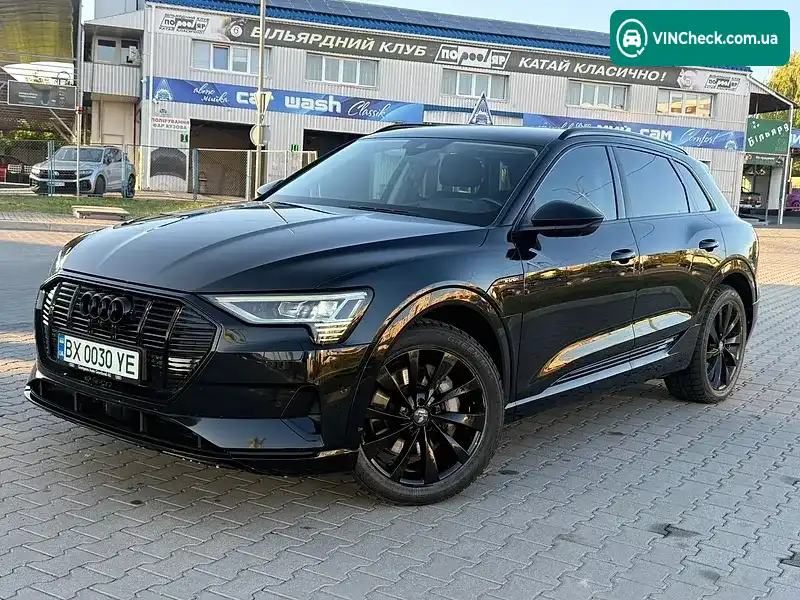 Audi e-tron 2019, фото з оголошення 2 з 20, VIN WAUZZZGE9KB007438