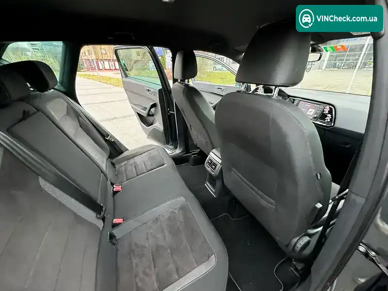 SEAT Ateca 2016, фото з оголошення 2 з 20, VIN VSSZZZ5FZH6510674