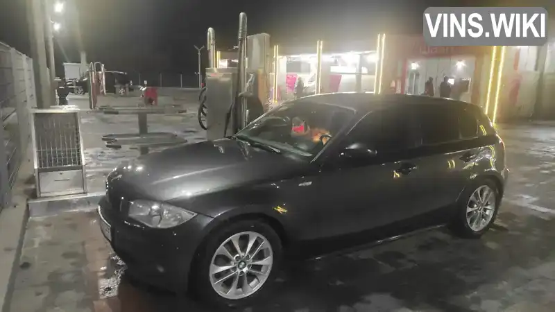 BMW 1 Series 2004, фото з оголошення 1 з 17, VIN WBAUF11080VA00058
