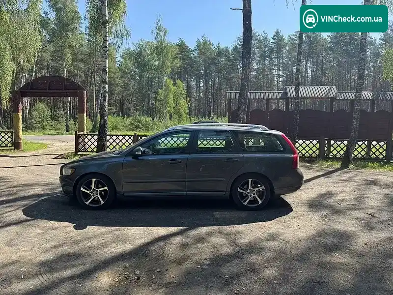 Volvo V50 2011, фото з оголошення 2 з 12, VIN YV1MW84F1C2666907