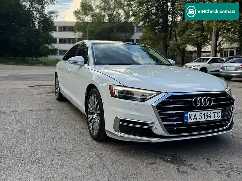 Audi A8 2018, фото з оголошення 2 з 15, VIN WAU8DAF87KN010621