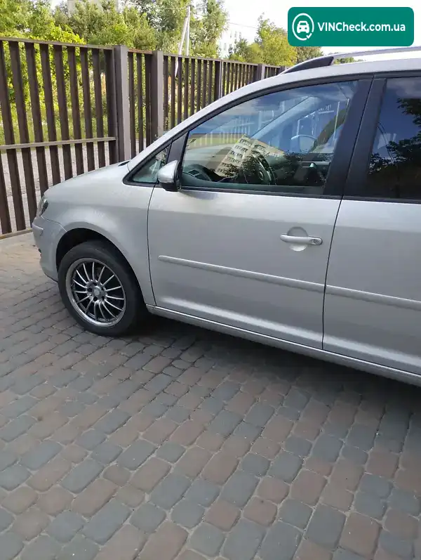 Volkswagen Touran 2010, фото з оголошення 2 з 6, VIN WVGZZZ1TZAW077967