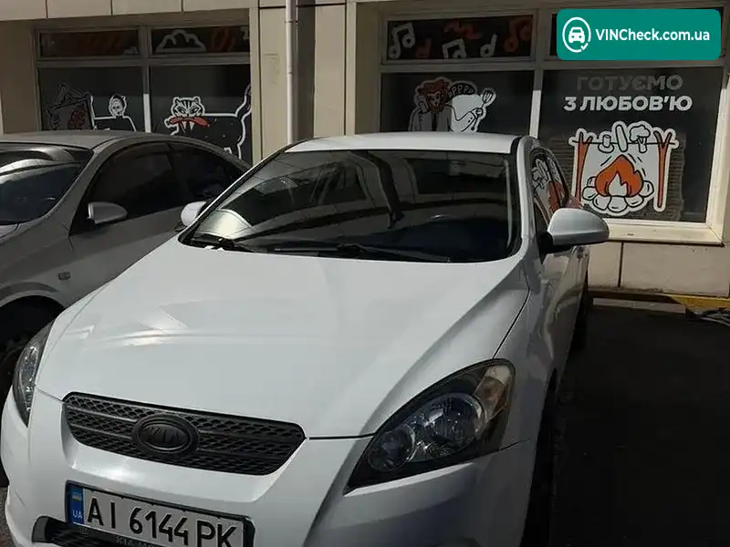 Kia Ceed 2009, фото з оголошення 2 з 10, VIN U5YHC311AAL043403