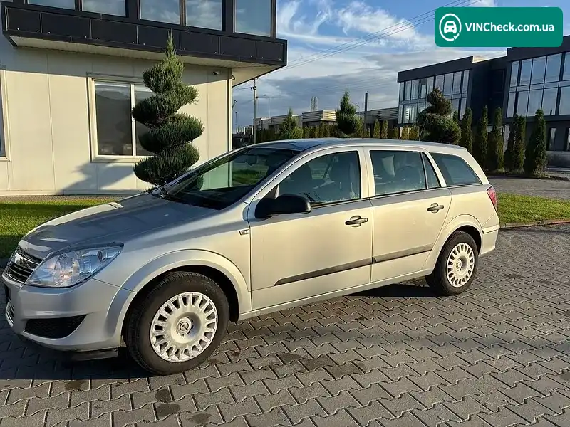 Opel Astra 2009, фото з оголошення 2 з 20, VIN W0L0AHL3592060959