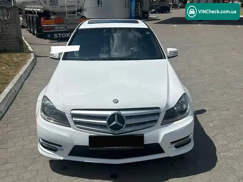 Mercedes-Benz C-Class 2013, фото з оголошення 2 з 12, VIN WDDGF4HB4DA876554