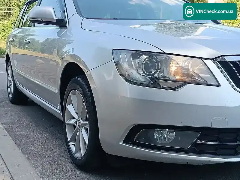 Skoda Superb 2013, фото з оголошення 2 з 20, VIN TMBJJ73T4E9009125